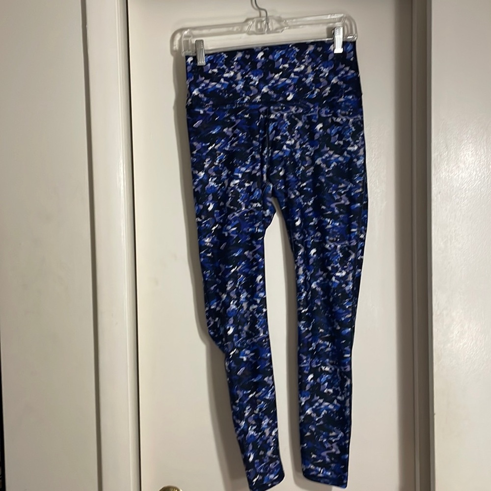 Fabletics x Demi Lovato leggings